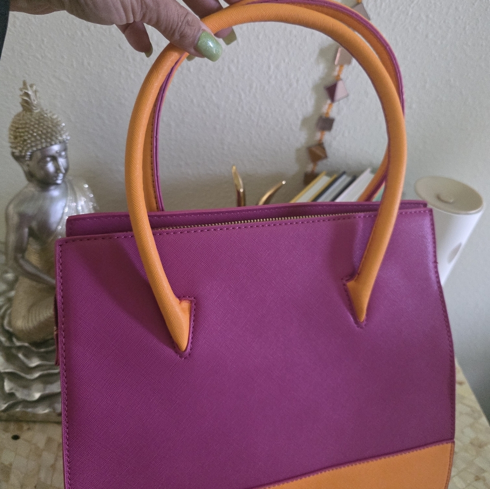 TRINA TURK 💥NWT💥Chic Pink and Orange Tote Bag - Picture 4 of 5